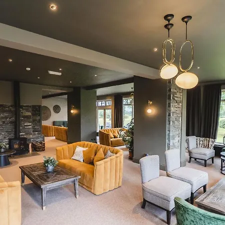 博罗门大酒店 4*