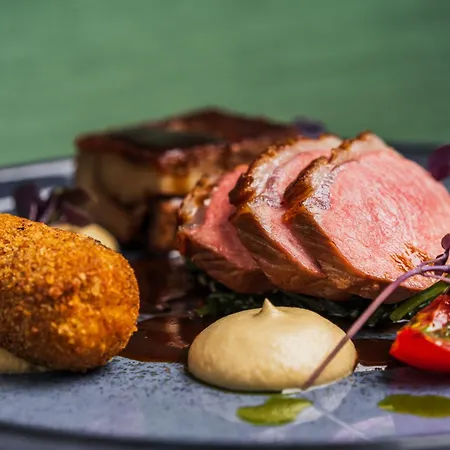 博罗门大酒店 酒店