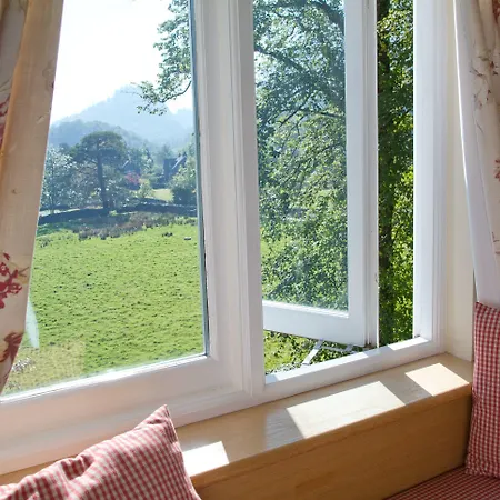 博罗门大酒店 4*