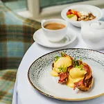 Gates Hotel Borrowdale Valley