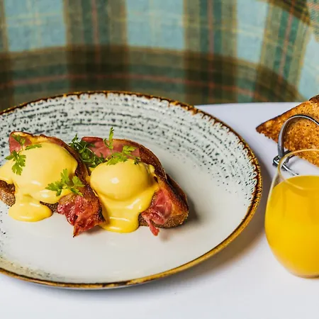 Gates Borrowdale Valley