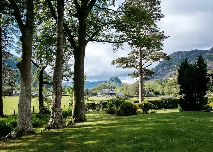 Gates Hotel Borrowdale Valley